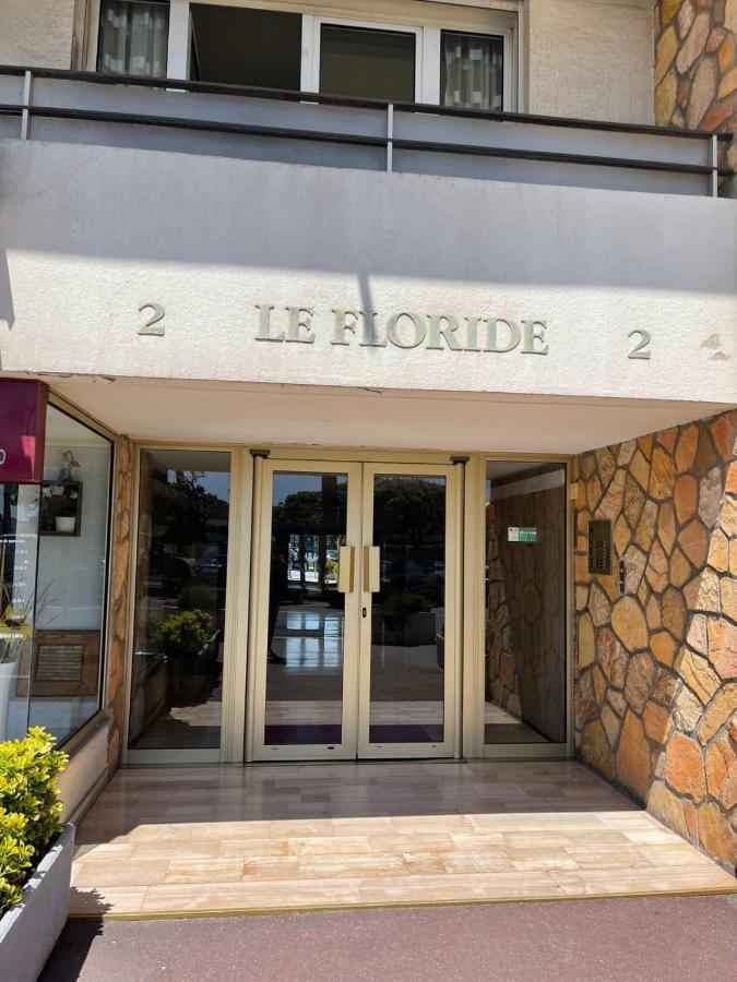 Fully Equipped Beachfront Studio In The Heart Of The City Center Bd Leclerc Antibes Exterior foto