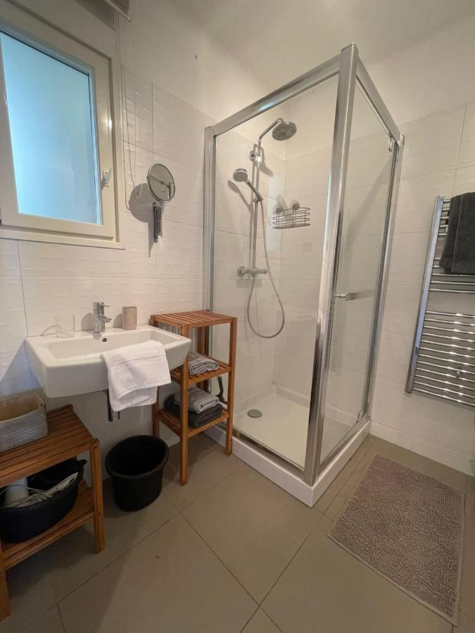 Fully Equipped Beachfront Studio In The Heart Of The City Center Bd Leclerc Antibes Exterior foto